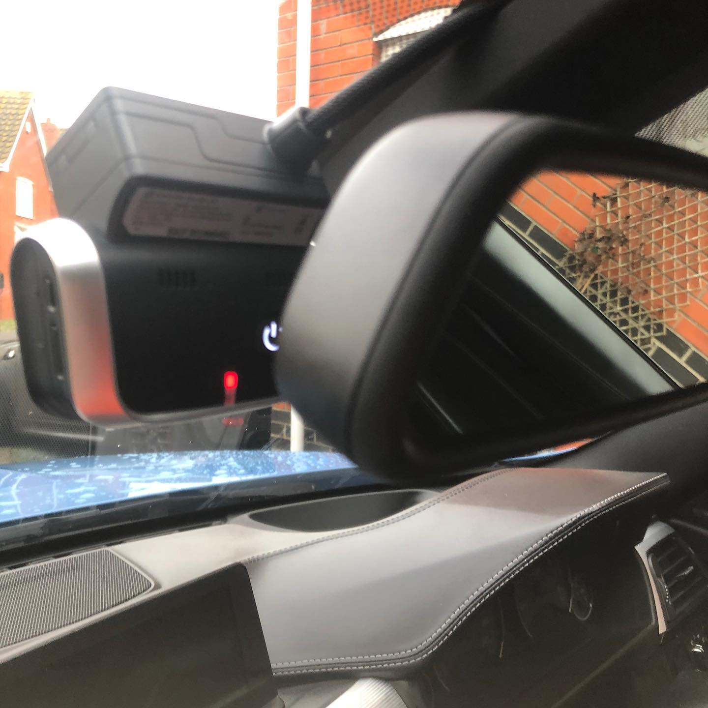 BMW ADVANCED CAR EYE 2.0 Vehicle Installation Centre